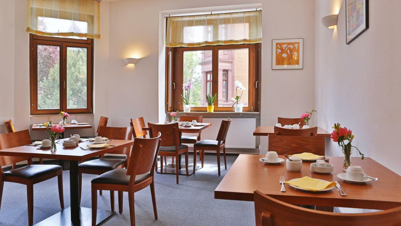 Hotel Restaurant Krokodil Heidelberg Bagian luar foto